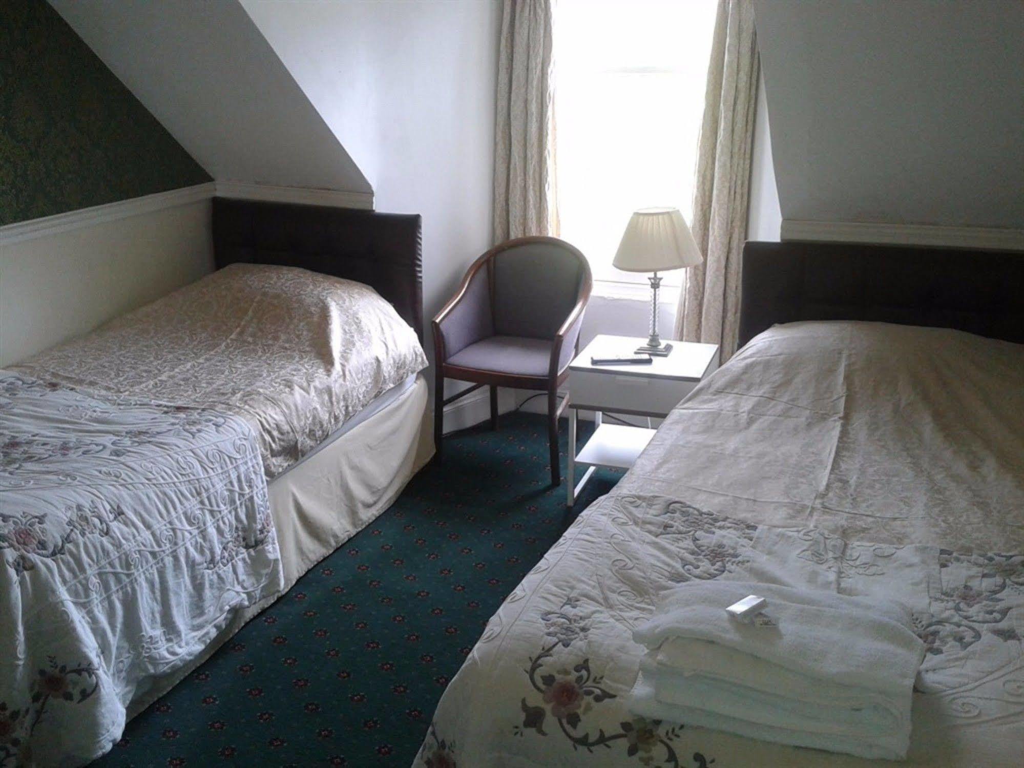 Capital House Hotel EDI Kültér fotó