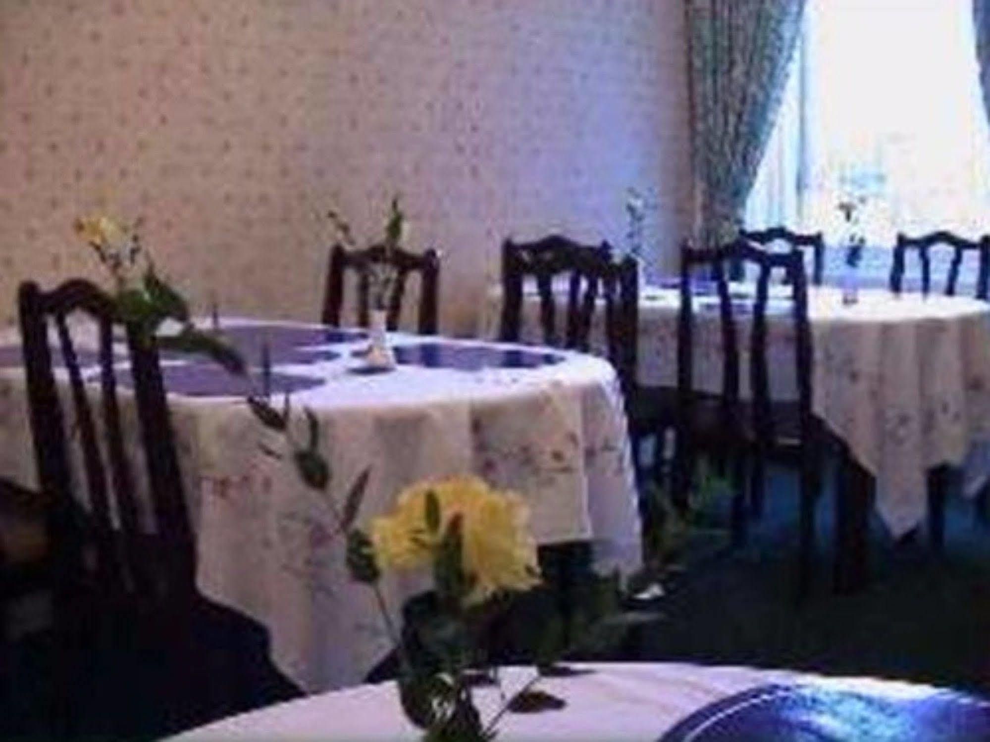Capital House Hotel EDI Kültér fotó